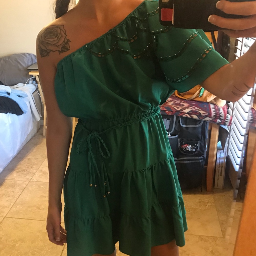 Dress - Picture 1 of 2